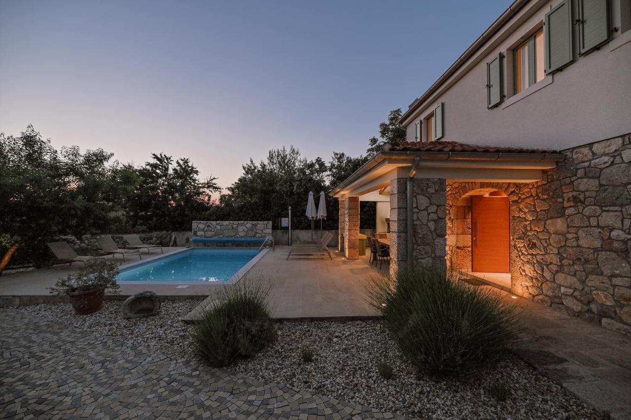 Vila Stala Malinska Exterior foto